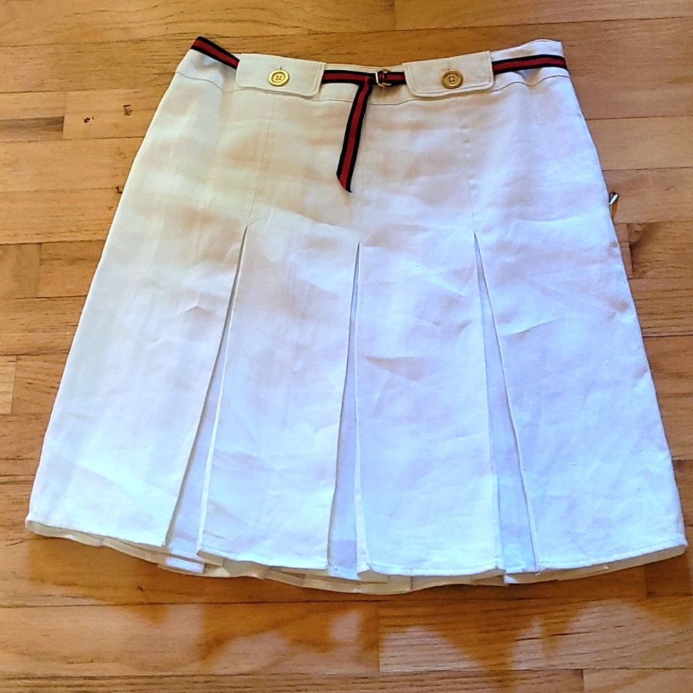 Pleated summer skirt